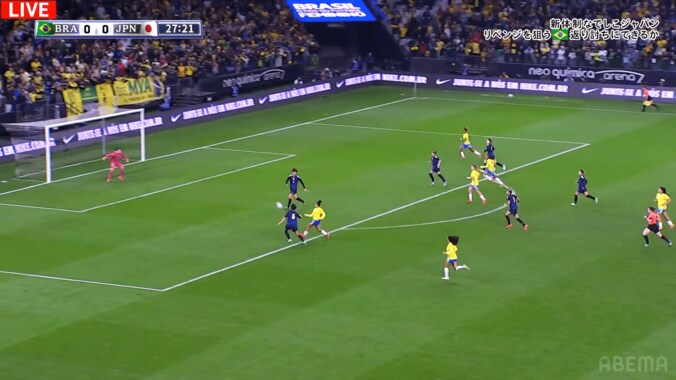 衝撃…なでしこジャパンを切り裂く“強烈スーパーゴール”「敵ながらあっぱれ…」「すごいコース」「悔しいけど綺麗にやられた」ブラジル19歳新星にファン脱帽 2枚目