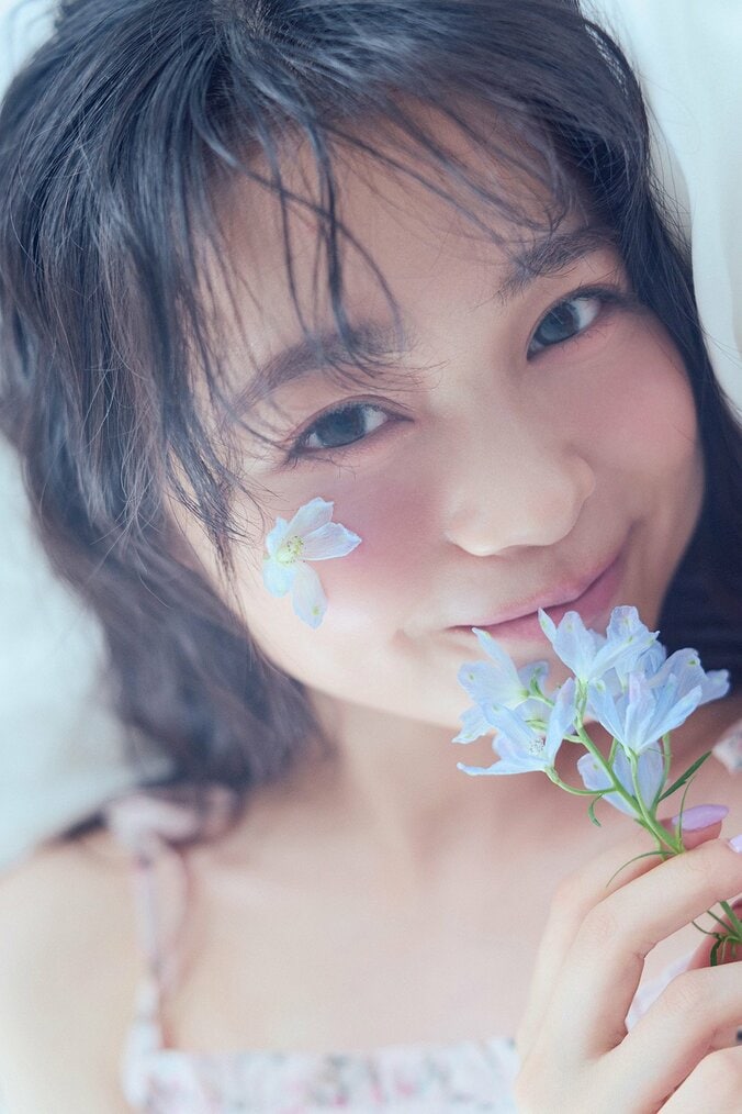 “ガーリーの神様”林芽亜里が魅せるラストティーン 20歳の誕生日に10周年記念カレンダーフォトブック発売へ 1枚目