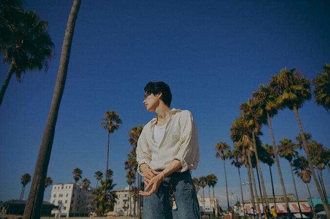 注目度ダントツの若手俳優 本田響矢の“素”を収めた写真集『ECHOES』が2026年1月31日発売へ 撮影は念願の地・ロサンゼルス 3枚目