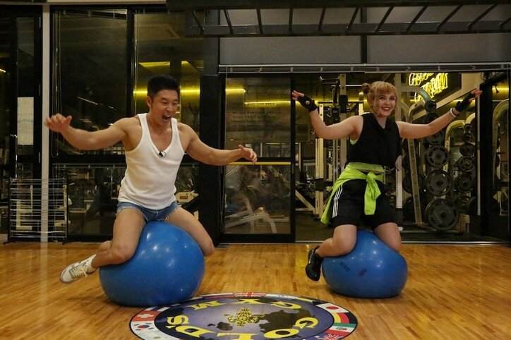 夏アニメ『ダンベル何キロ持てる？』なかやまきんに君＆ファイルーズあいの特別トレーニング動画公開！　インタビューコメントも