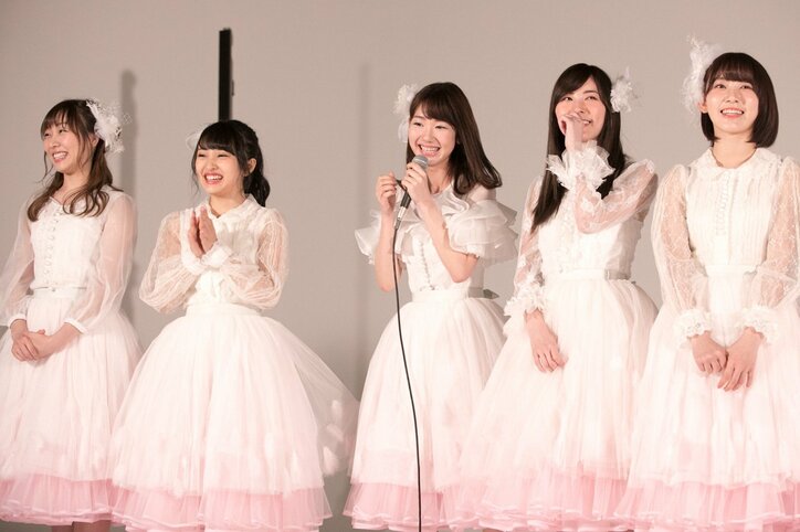 柏木が東スポ記者と“対決”も! 「今までで一番泣ける」AKBの新曲MVを鑑賞 #願いごとの持ち腐れ