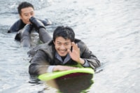 小栗旬、極寒の川での撮影に笑顔 アクションシーンの撮影秘話が明らかに