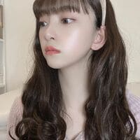 「お人形さんみたい」「めちゃくちゃ綺麗」堀未央奈のキュートな“ロングヘア姿”にファン歓喜