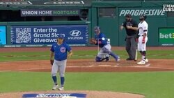 一体、何が起きた！？ 今永昇太、衝撃の“奪三振シーン”　相手打者が脱力してフラフラ… 様子がおかしくなる