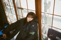 菅田将暉＆有村架純がお互いを撮影し合うエモすぎる『花束みたいな恋をした』オフショット