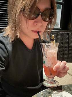 鬼龍院翔、おすすめされた海外の店で注文した品「並んでました、大人気！」 