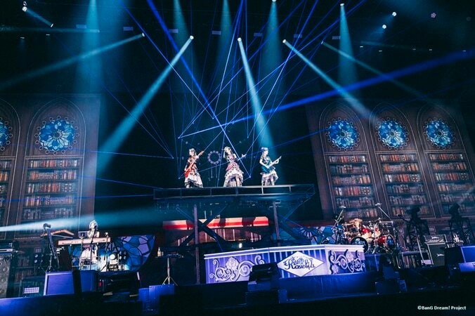【写真・画像】【セットリスト掲載】日替わり楽曲を含む全14曲を披露！Roselia「Lehre der Rose」レポート　2枚目