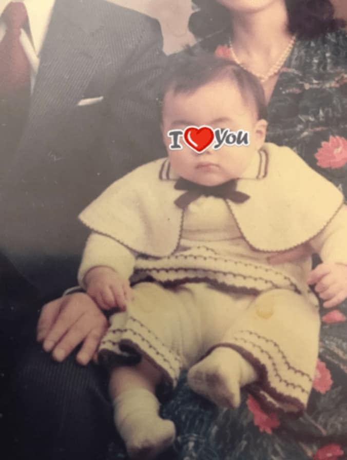 釈由美子、息子とそっくりの夫の幼少期写真に大笑い「同じ顔」 1枚目