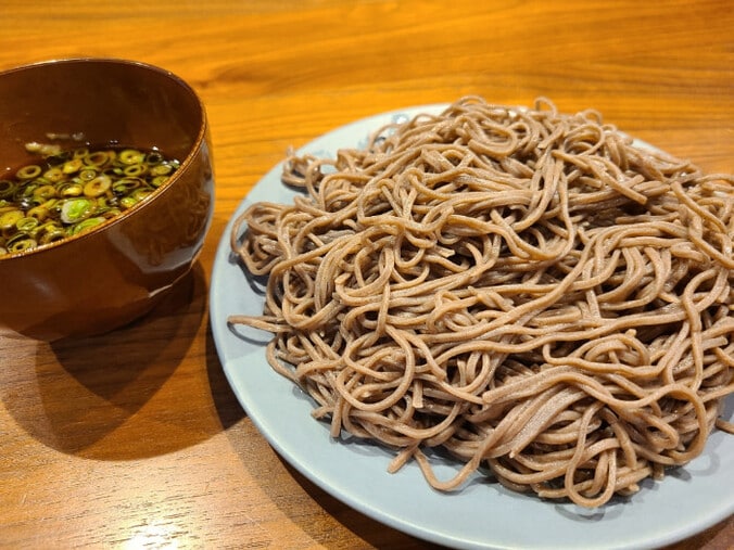  小原正子、1人で4人前を平らげた昼食「お腹パンパン！」   1枚目