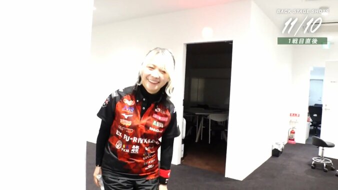 ひょっこり顔を出して「えへっ♪」な亜樹がかわいすぎると話題