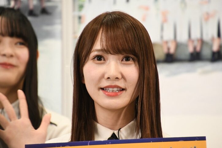 ひらがなけやきが日向坂46に改名&シングルデビュー決定! 齊藤京子が喜び爆発