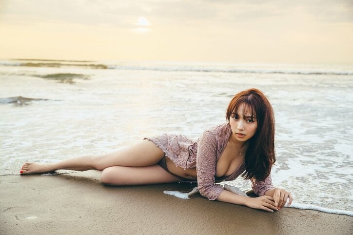 乃木坂46 新内眞衣、集大成写真集は「9年間、乃木坂の活動を続けてきたからこその仕上がり」卒業前の赤裸々な心境も