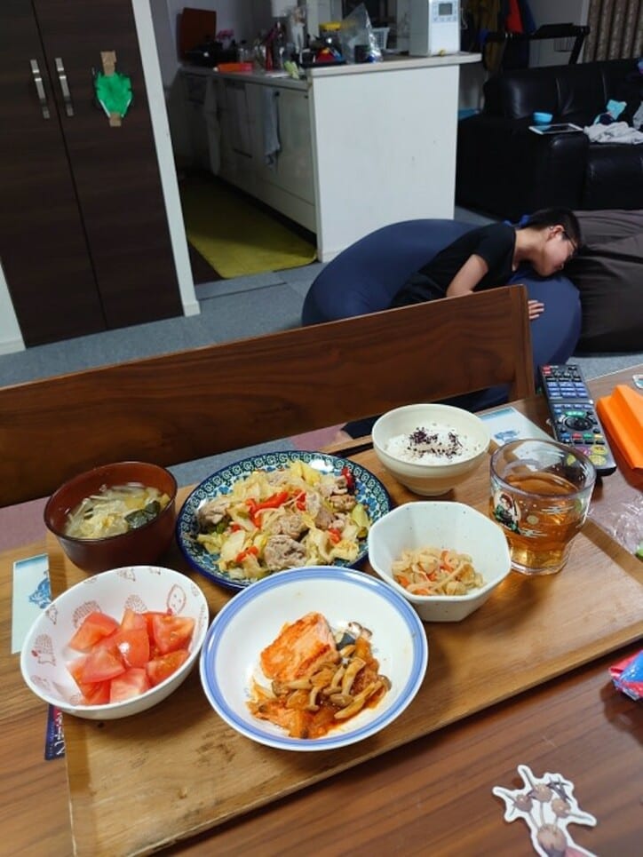  山田花子、長男が“気絶”した夕食のメニュー「ちょっと、量が多かったわ…」 