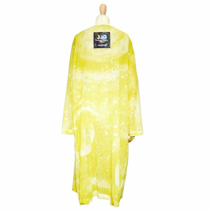 香取慎吾×祐真朋樹「J_O」真夏に着れるコート(ピンク&イエロー)が登場