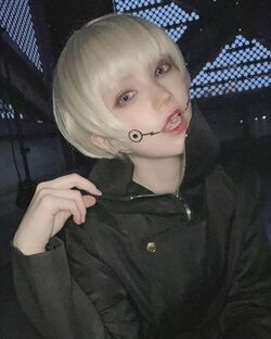 漫画家兼コスプレイヤーの赤木クロ、「呪術廻戦」狗巻棘そっくりの“呪言”発動コスプレ公開