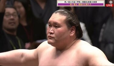 え！かわいいw」断髪式直後の伊勢ヶ濱親方、スタイリング中の貴重映像