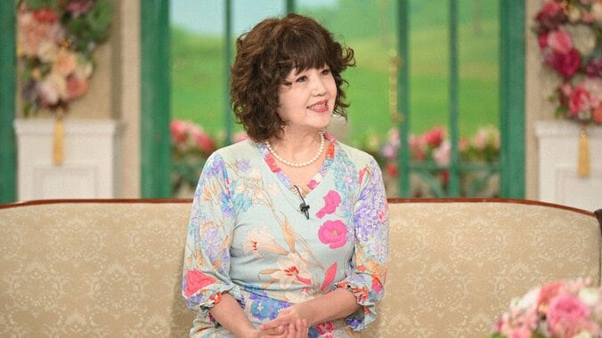「娘、キレイでしょ」ピンクの電話よっちゃん、一人娘の超豪華結婚式を公開「もうプリンセス」 4枚目