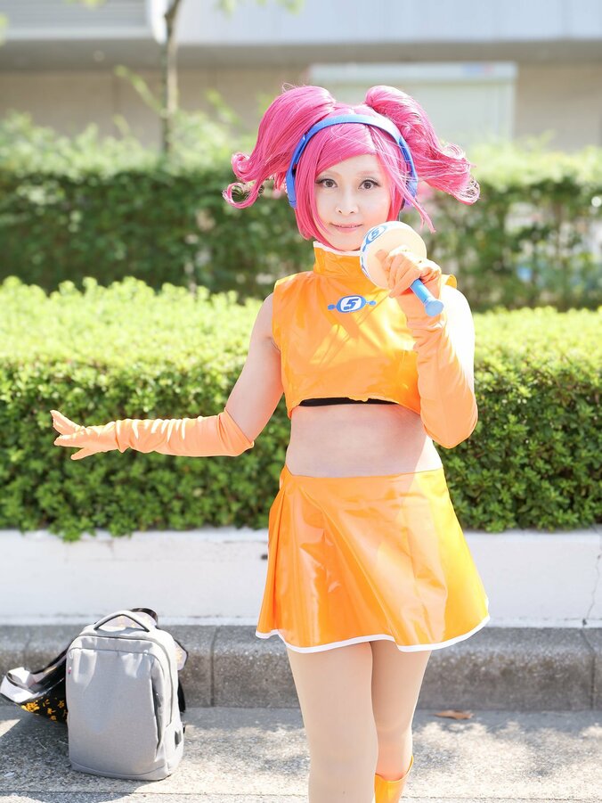 [Photos/Images] Space Channel 5's Ulala Cosplay: Handmade Costume & Props Recreate the Vibrant Cosmos! 3rd