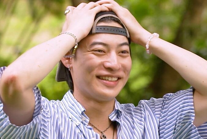 【写真・画像】モテモテのイケメン大学生、スタイル抜群美女2人からの熱烈アピールに困惑「これからどうしましょう」　1枚目