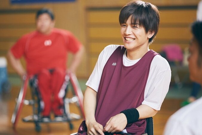 岩田剛典の真剣な表情に見とれてしまう…『パーフェクトワールド 君といる奇跡』車イスバスケの場面写真解禁 3枚目