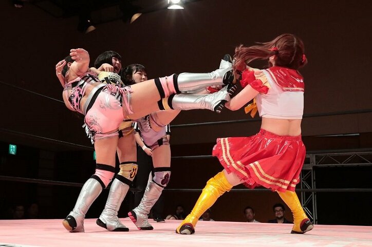 沙希様、伊藤麻希に善戦! アプガ(プロレス)、フェス出演と同時にリングでも全開