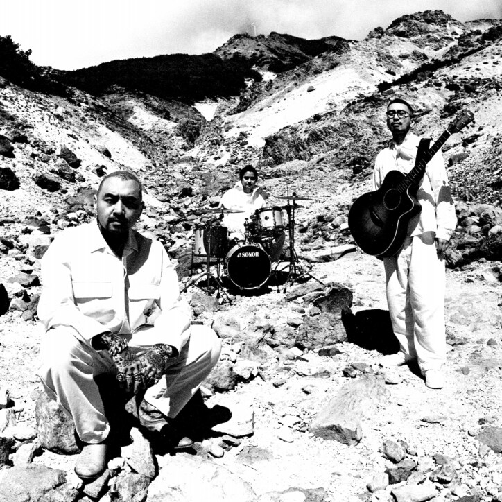 新進気鋭の3ピース”ネオフォーク”バンド 死生(シス)、ANARCHYをフィーチャリングに迎えた「ケレモ(Remix)」をシングルカット!ディレクター岡宗秀吾氏、上山亮二氏のタッグによるMVも公開!