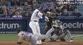 衝撃の打球音！ 大谷翔平、フルスイングで“異変”が起きた…！？ 相手ピッチャーが思わずビビった瞬間 「少し低かったらスタンドいった」「化け物だな」