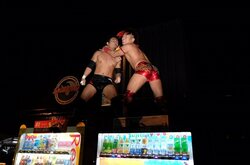 車が暴走、試合中に交通事故発生！「両国国技館全域を使った路上プロレス」前哨戦がアツすぎる
