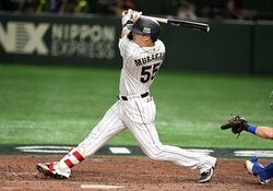 村上宗隆が生き返った！ 国内最後の試合でツーベース連発と躍動 「うるっとくる」「決勝ラウンドはまかせたぞ！」
