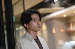 白洲迅、片思いした鈴木愛理の背中を押す男前な姿に「こんな社長の元で働きたい」「胸に染みる」と反響『ANIMALS‐アニマルズ‐』