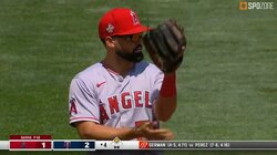 “鉄壁の三塁線”メイフィールドが華麗ダイブに視聴者「これがメジャーって感じ」明日先発の大谷翔平を強力バックアップ