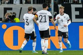 日本は“3冠経験者”の指揮官とどう戦う？　フリック、エンリケは現代表トップクラスの指揮官だ