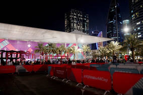 【W杯】残すところあと2試合…大会集大成の決戦を前にごった返すチケットセンターの賑わい