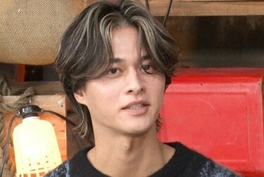 イケメンすぎるアートメイク施術者、祖父の写真を公開「そっくり