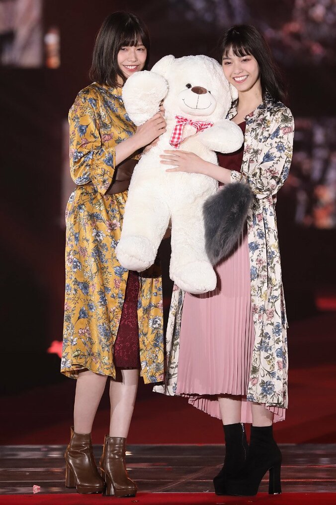 欅坂46メンバーに大歓声！ 乃木坂・西野七瀬と渡辺梨加が二人ランウェイも-ガールズアワード2017A/W【画像集】 13枚目