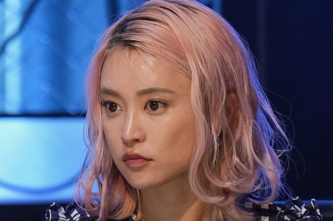【写真・画像】小島瑠璃子、2歳息子の将来に危機感「大学出てからだと20年後…」　1枚目