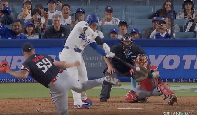 【写真・画像】球場騒然！大谷翔平、爆速超特大ファウルで“まさかの光景”「エグすぎる」とんでもない場所に飛ばしてしまう「飛距離は場外やん」　1枚目