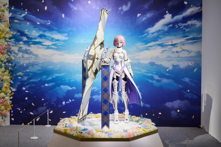 "Corredor das Estrelas", que percorre a trajetória de Fate/Grand Order, é inaugurado! Ayako Kawasumi e Maaya Sakamoto compartilham lembranças, café colaborativo e itens exclusivos também chegam