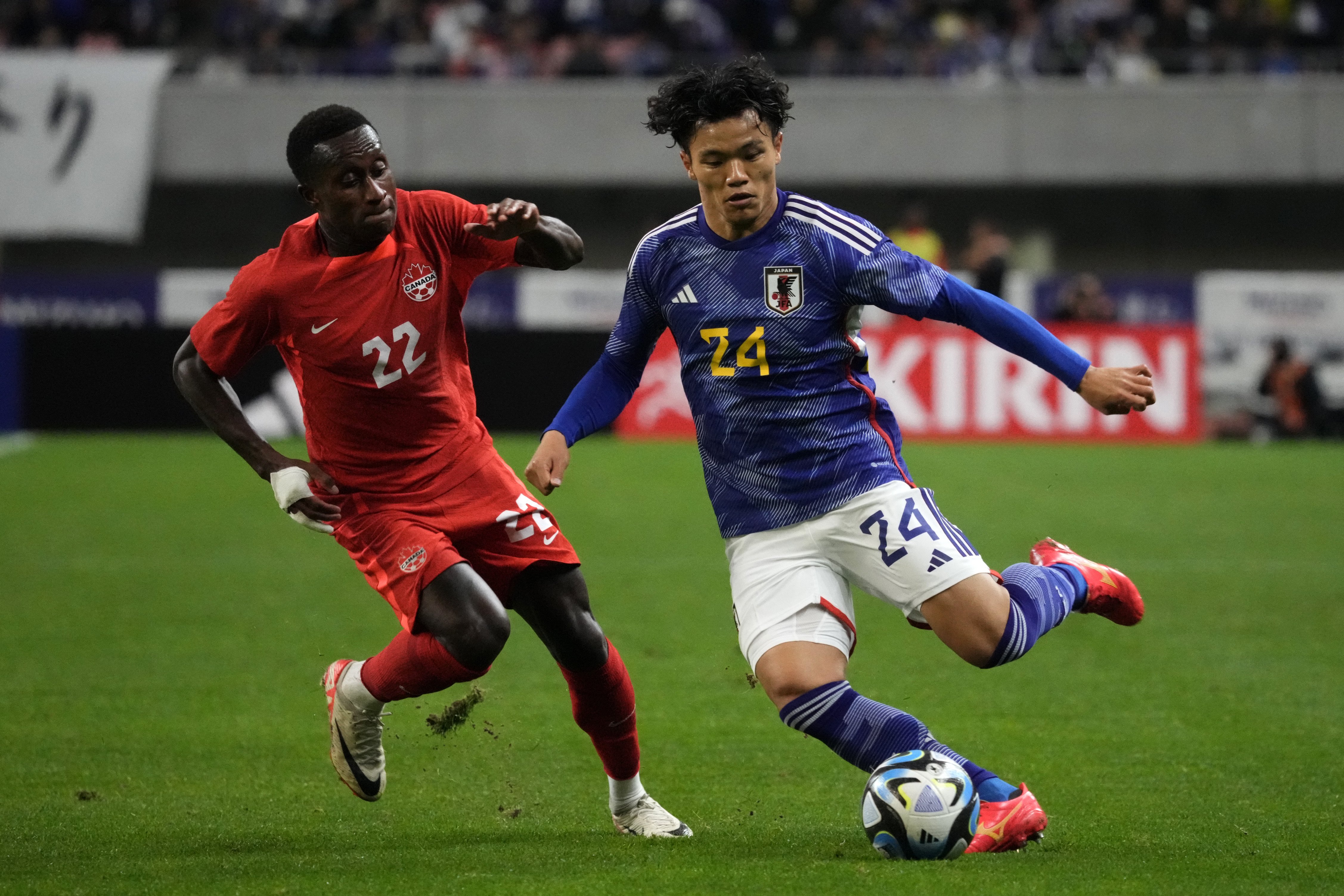 まるで中田英寿！日本代表・旗手怜央の相手3人を出し抜く
