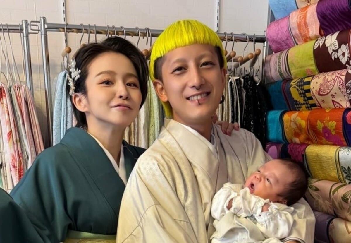 第1子出産が報じられたmisonoさんと家族