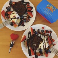 PINKY、夫・窪塚洋介も喜んだ手作りスイーツを紹介「愛情と手間をかけたお菓子は至福の味」