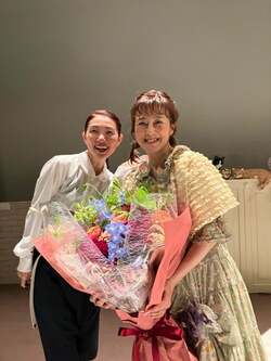  松居直美、森尾由美の誕生日を祝福「会場にお集まりの皆さま全員でお祝いしました」 