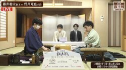 藤井聡太叡王 対 菅井竜也八段 “異例”2度目の指し直し局が開始 決着か、フルセットか 死闘を制するのはどっちだ／将棋・叡王戦五番勝負第4局