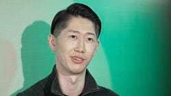 「常に相手をリスペクトし、真摯にカッコつける」マルチな経歴を持つ10頭身ポーカープレーヤー・KuZの“美学”