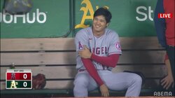 大谷翔平、右腕死球後のベンチで笑顔 視聴者も「鉄人大谷」「ニッコニコ」「この笑顔である」と安堵