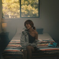 世界を揺らす南アフリカ・Tylaへのシンガー・mezzとプロデューサー・audiot909からのアンサー。新曲「Touch」でジャパニーズ・アマピアノ新章へ。SkidによるMVも同時公開。