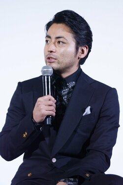 yonigeが山田孝之に楽曲提供?!　ショートフィルム『点』舞台挨拶でコラボ提案