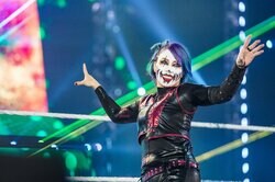 “ヒール化”話題の人気日本人女子レスラー、SNSに投稿した“狂気じみた動画”が大反響「怖すぎる」