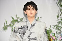 鈴鹿央士、意外にもヒップホップ好き「イエーイ！という感じがしないかもだけど」