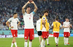 「負けたのに笑ったのは初めて」36年ぶりの決勝T進出にポーランド主将レヴァンドフスキも感激